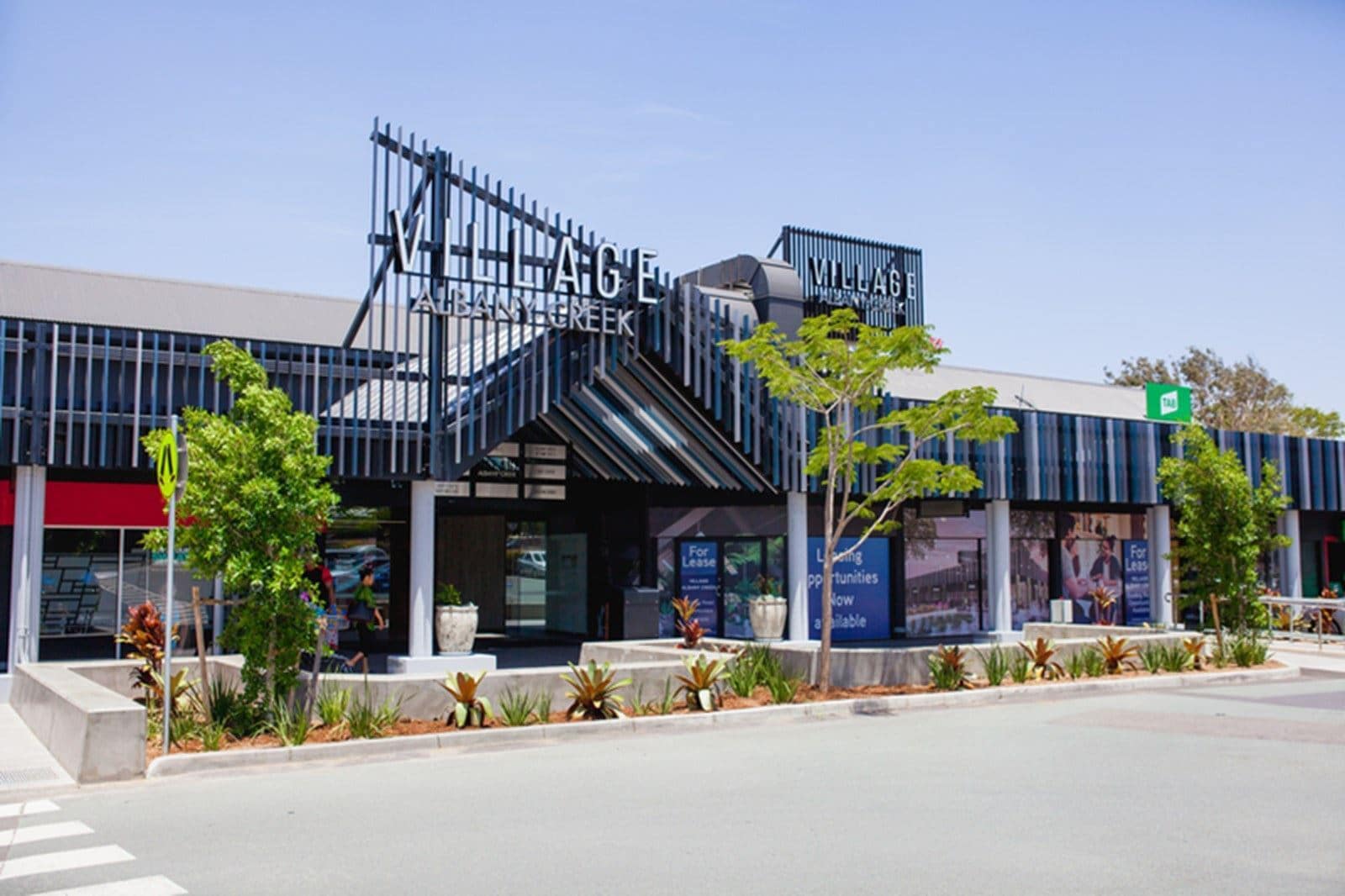700 Albany Creek Rd, Moreton Bay for lease Primary Photo- Image 1 of 8