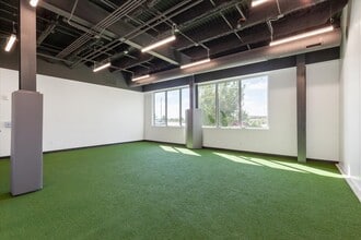 3260 Mid America Dr, Council Bluffs, IA for lease Interior Photo- Image 1 of 4