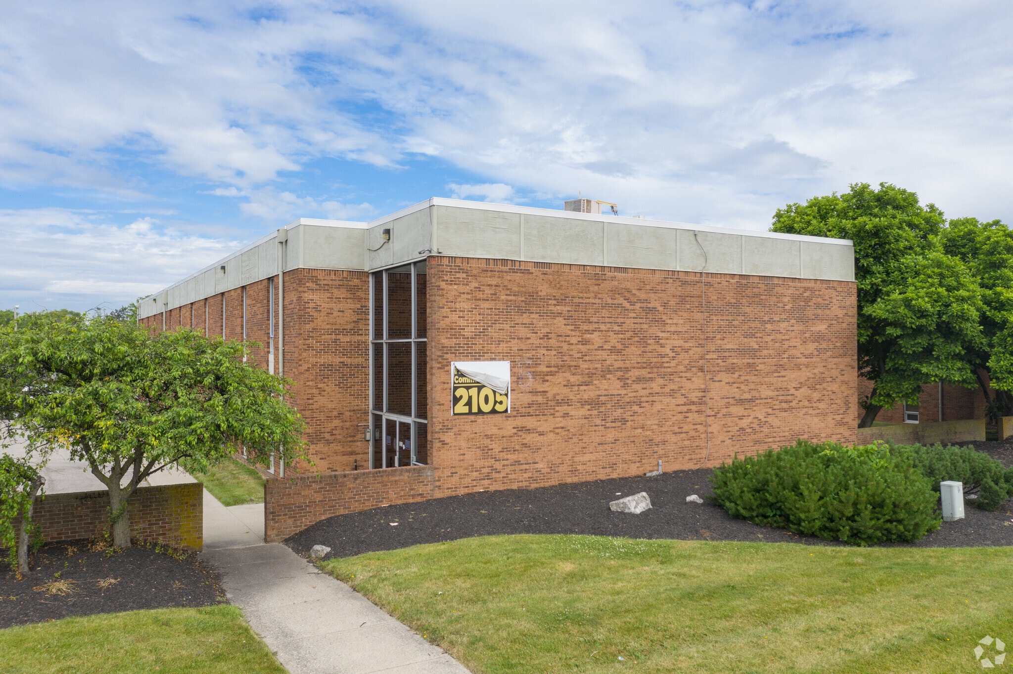 2101 S Hamilton Rd, Columbus, OH for lease Primary Photo- Image 1 of 13