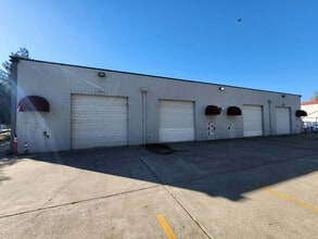 27 Commerce Pl, Vacaville, CA for lease Building Photo- Image 2 of 3