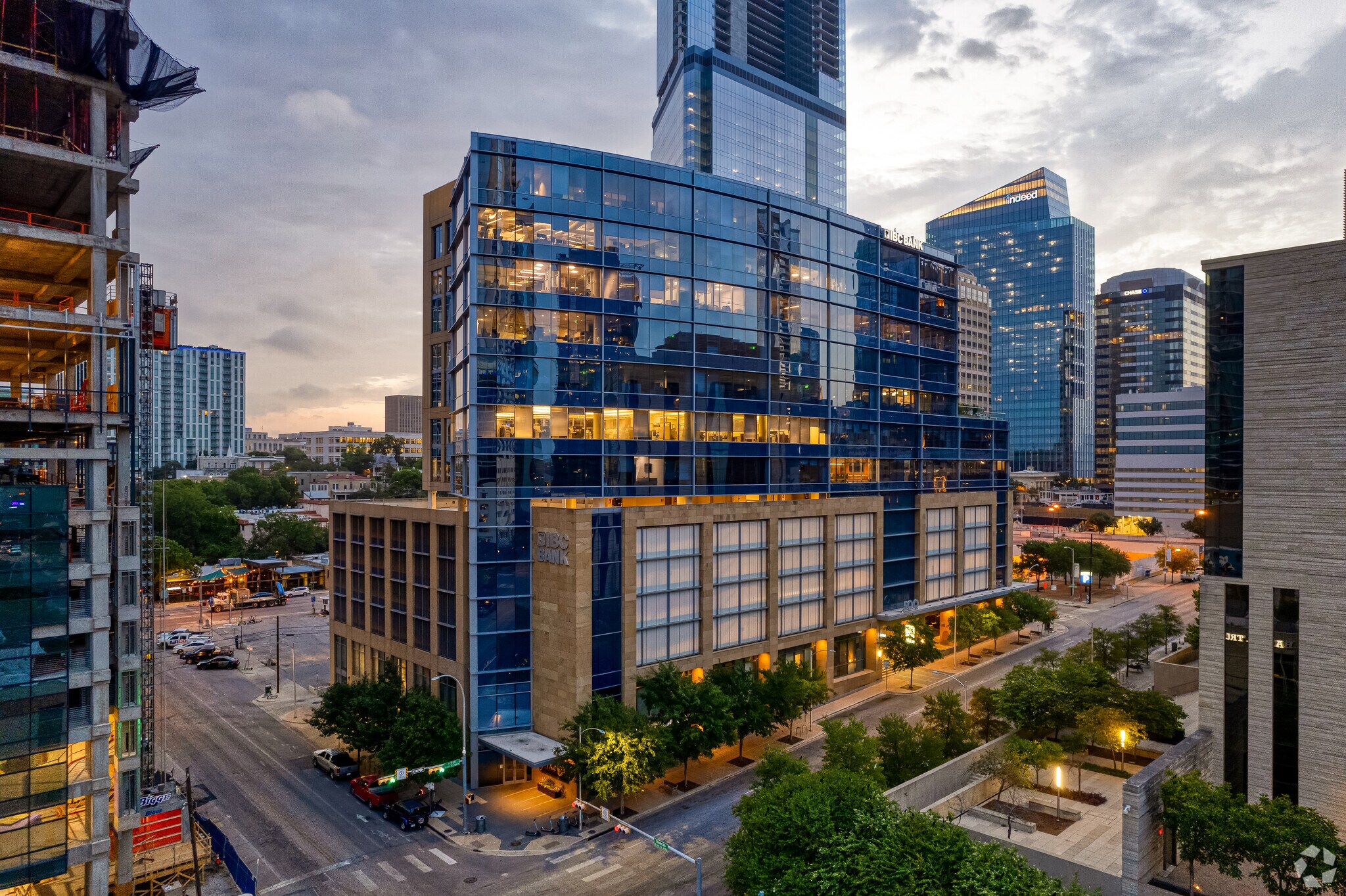 500 W 5th St, Austin, TX à louer Photo principale- Image 1 de 15