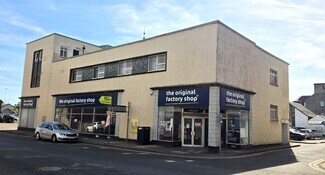 Plus de détails pour 1-3 Main St, Campbeltown - Commerce de détail à louer