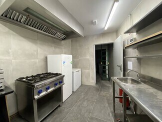 Plus de détails pour Commerce de détail à louer