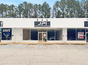 200-240 McFarland Blvd, Northport, AL for lease Interior Photo- Image 1 of 9