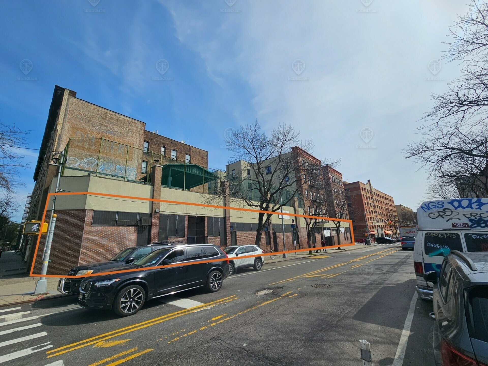 2105 Daly Ave, Bronx, NY for lease Primary Photo- Image 1 of 2