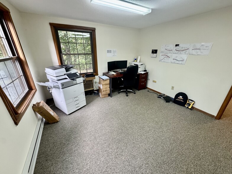 24 West Rd, Ellington, CT for sale - Building Photo - Image 3 of 18