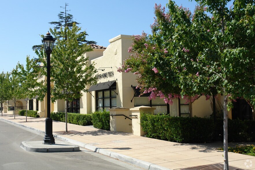 43541-43543 Mission Blvd, Fremont, CA à louer - Photo du bâtiment - Image 3 de 7