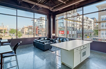 1221 W Lake St, Minneapolis, MN for lease Interior Photo- Image 2 of 4