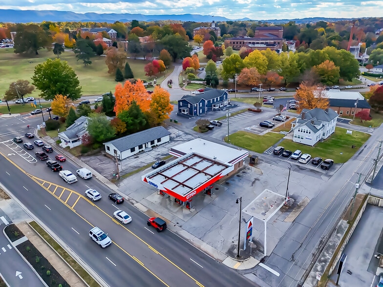 605 S Washington St, Maryville, TN à vendre - Photo du bâtiment - Image 3 de 25