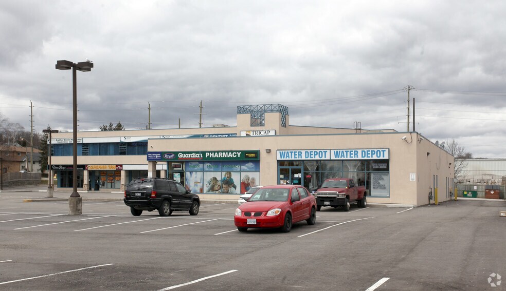 157 Holland St E, Bradford West Gwillimbury, ON à louer - Photo principale - Image 1 de 5