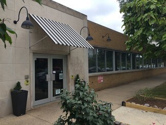 Plus de détails pour 4510 N Ravenswood Ave, Chicago, IL - Local d'activités à louer