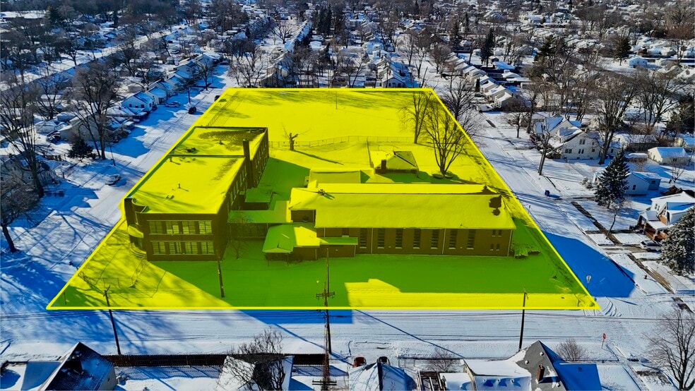 26123 McDonald St, Dearborn Heights, MI for sale - Building Photo - Image 2 of 11