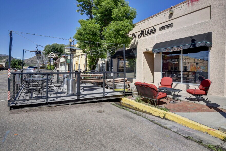 231 Main St, Canon City, CO à vendre - Photo du bâtiment - Image 2 de 55