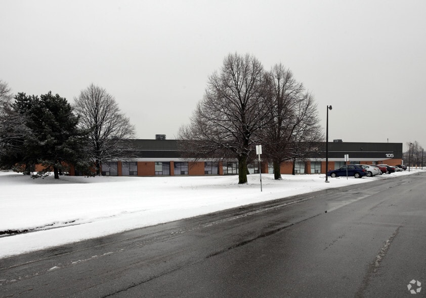 105 Commander Blvd, Toronto, ON for lease - Primary Photo - Image 1 of 2