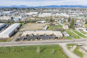 2300 Ferry St SE, Albany, OR - Aerial map view