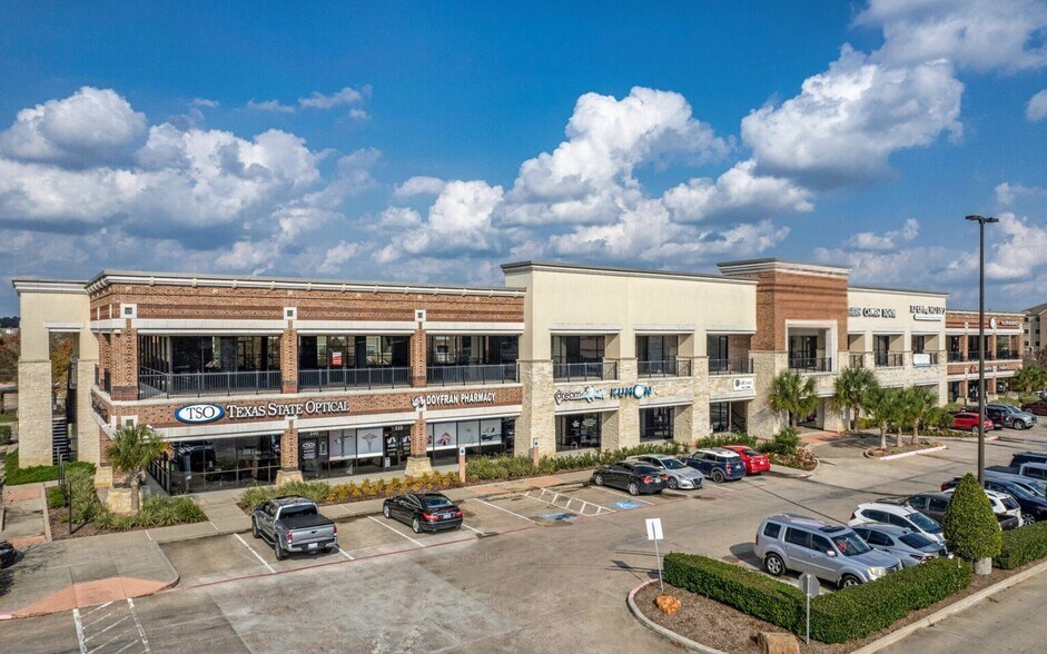 9701 N Sam Houston Pky, Humble, TX à louer - Photo du bâtiment - Image 2 de 8