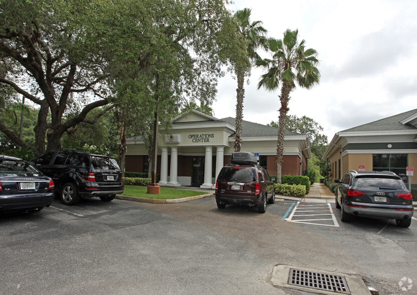 32823 Us-19, Palm Harbor, FL for lease - Primary Photo - Image 1 of 6
