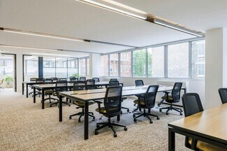 Plus de détails pour 10-16 Elm St, Londres - Bureau à louer