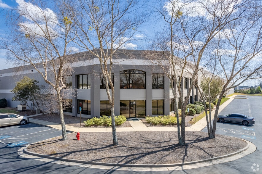 1325 Highway 155 S, McDonough, GA for lease - Building Photo - Image 1 of 4