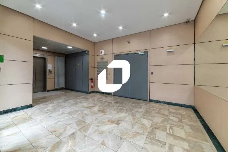 Office in Montrouge for lease - Lobby - Image 3 of 14