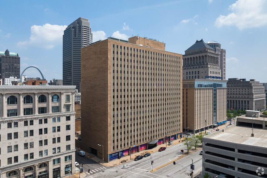 210 N Tucker Blvd, Saint Louis, MO for lease - Building Photo - Image 3 of 7