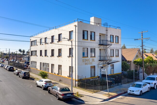 Plus de détails pour 1194 E 35th St, Los Angeles, CA - Services hôteliers à vendre