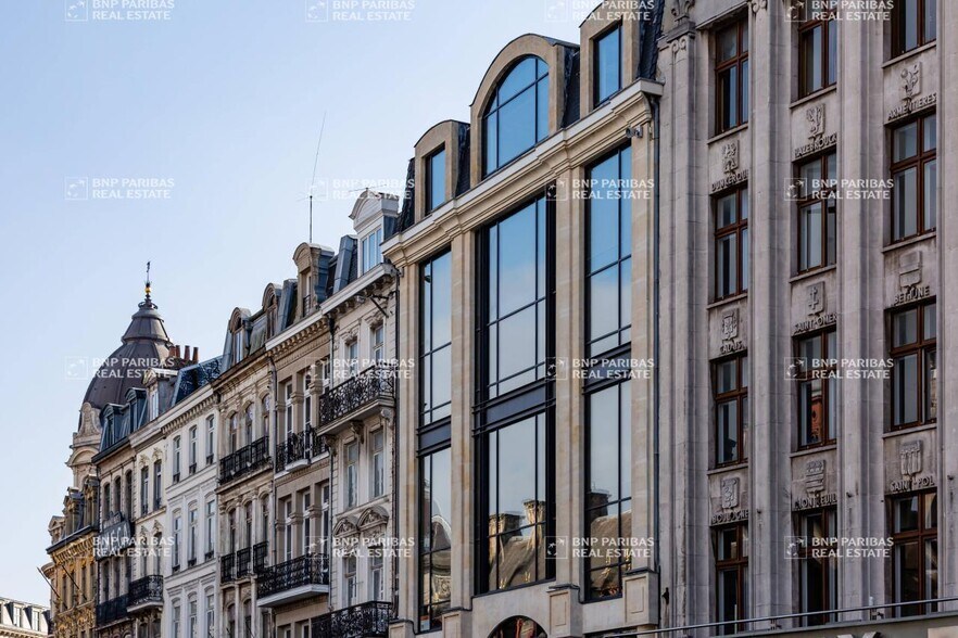 16 Place Du Général De Gaulle, Lille for lease - Building Photo - Image 1 of 22
