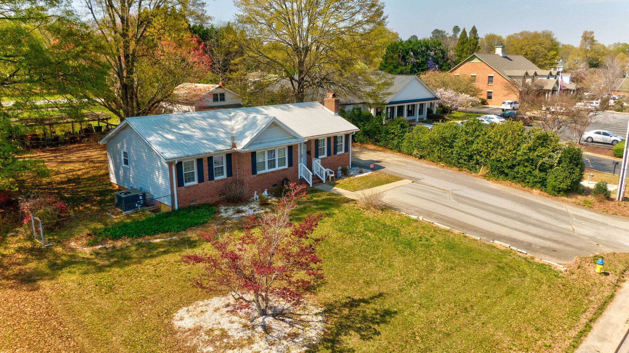 410 SE Main St, Simpsonville, SC for sale Primary Photo- Image 1 of 8