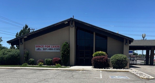 2572-2658 W 4700 S, Salt Lake City, UT à louer - Photo du bâtiment - Image 2 de 16
