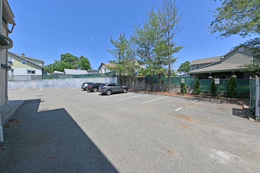 59 Lincoln Ave, Fair Lawn, NJ for sale - Building Photo - Image 3 of 37