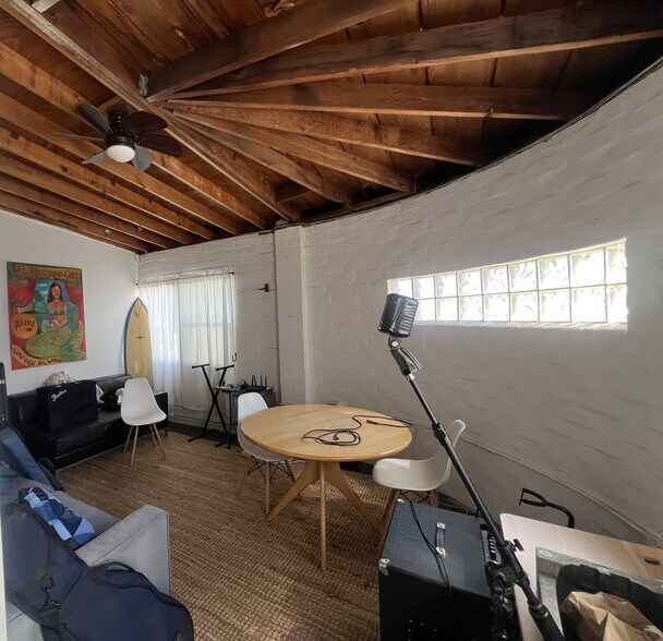 1742-1758 Berkeley St & 3015-3017 Nebraska Ave, Santa Monica, CA à louer - Photo intérieure - Image 2 de 4