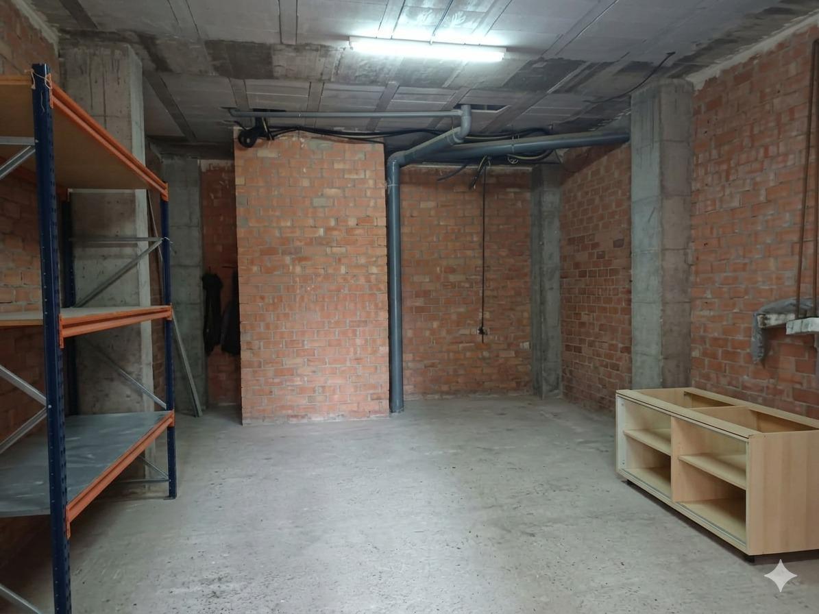 Retail in Córdoba, Córdoba for lease Interior Photo- Image 1 of 5
