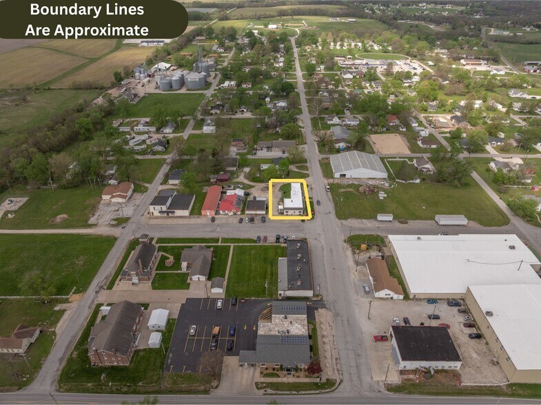 220 W Lincoln St, Hawk Point, MO à vendre - Photo du bâtiment - Image 3 de 31