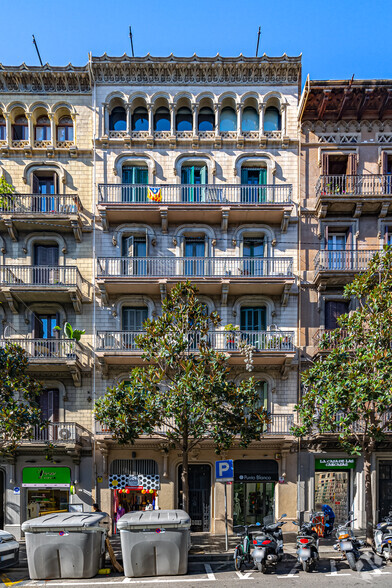 Carrer Gran de Gràcia, Barcelona, Barcelona à louer - Photo principale - Image 1 de 1