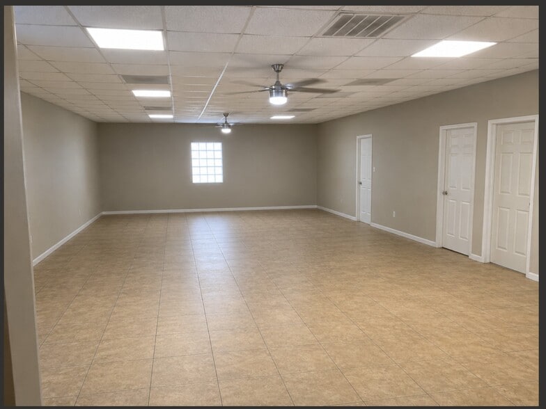 25210 Richards Rd, Spring, TX for lease - Building Photo - Image 3 of 10