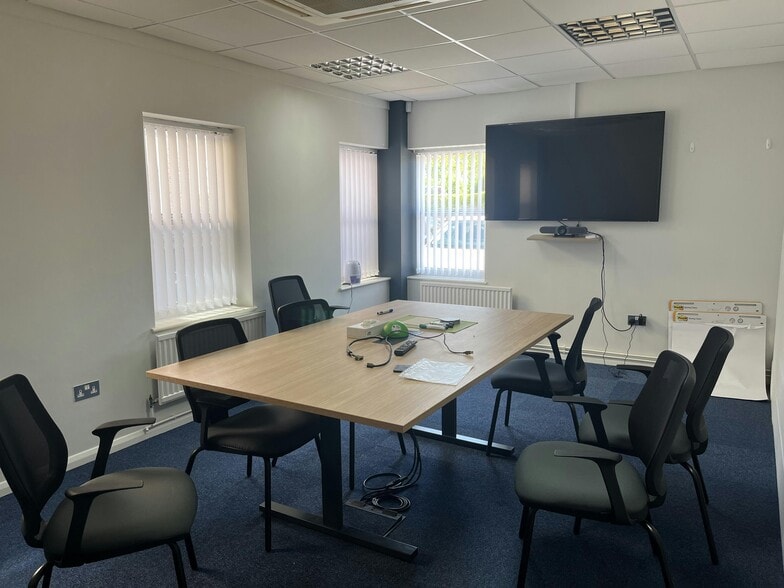 1-2 Lancaster Way, Huntingdon à louer - Photo intérieure - Image 3 de 11