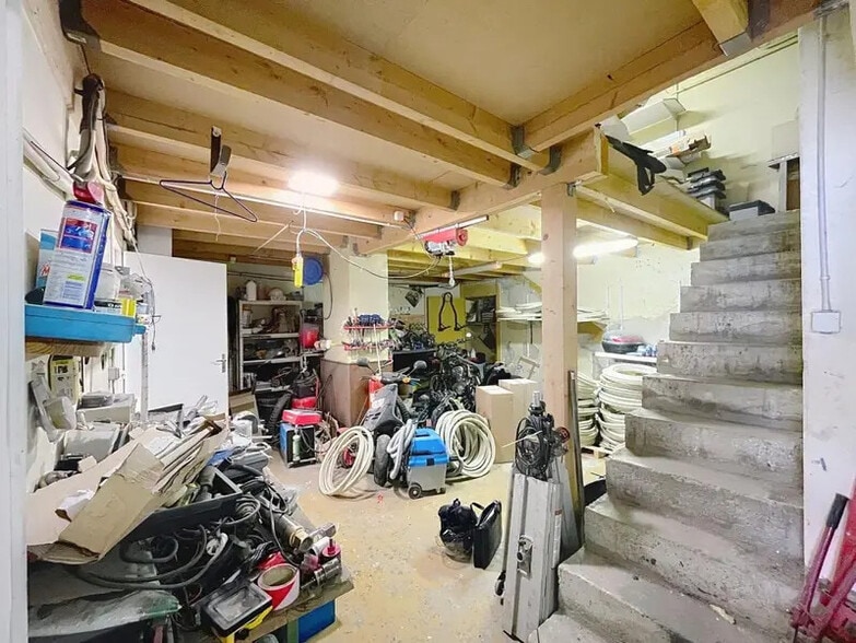 45 Rue Magenta, Villeurbanne for sale - Interior Photo - Image 3 of 14