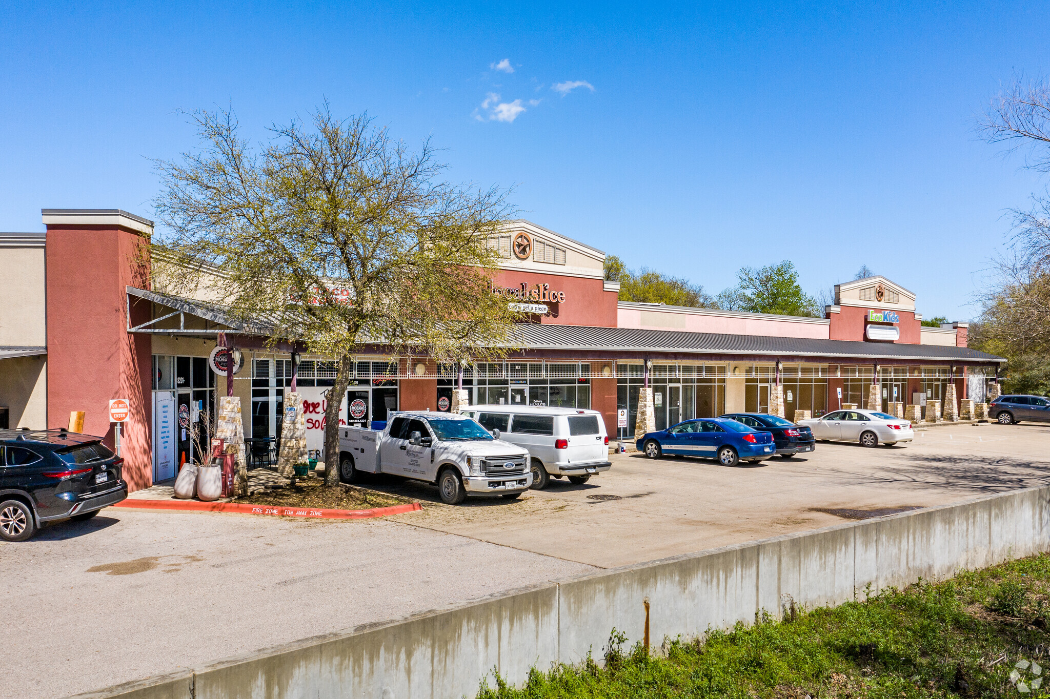 8201 Cross Park Dr, Austin, TX à louer Photo principale- Image 1 de 7