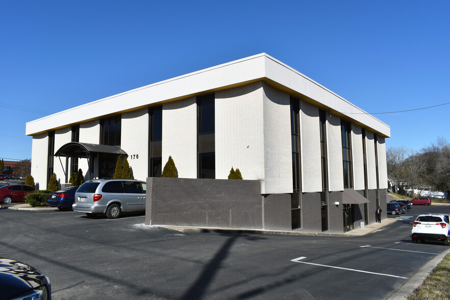 176 Thompson Ln, Nashville, TN for lease - Building Photo - Image 2 of 5