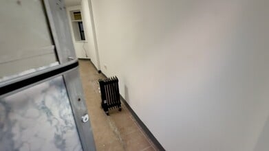 26 Henry St, New York, NY à louer - Vidéo sur l’inscription commerciale 