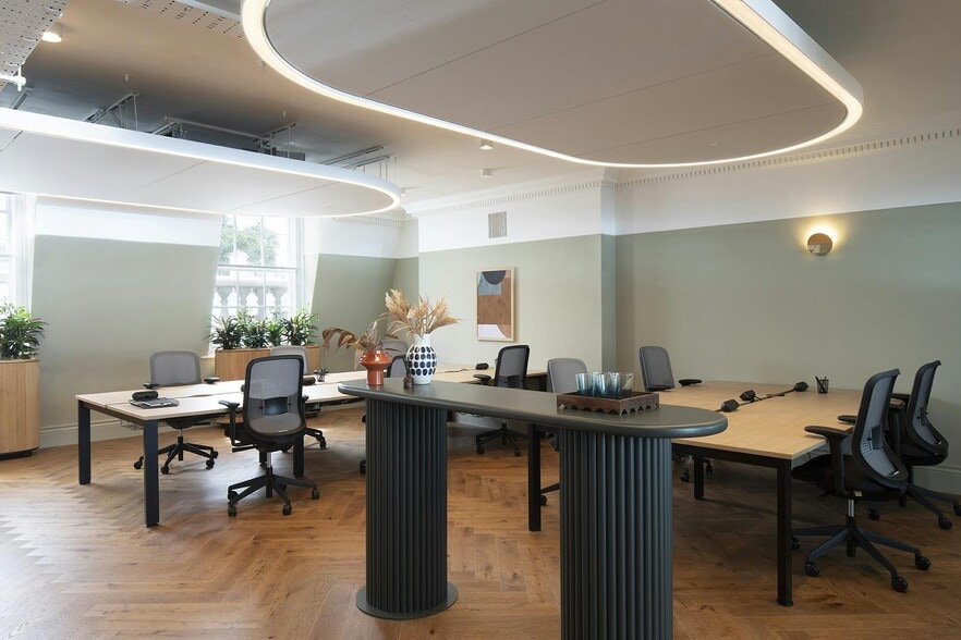 11-12 Pall Mall, London for lease - Building Photo - Image 1 of 40