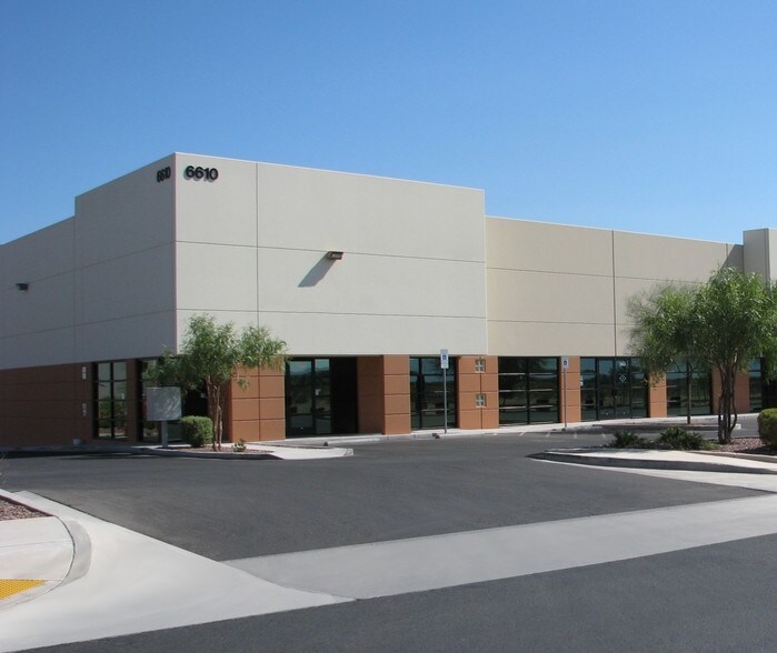 6610 W Arby Ave, Las Vegas, NV à louer - Photo du bâtiment - Image 2 de 7