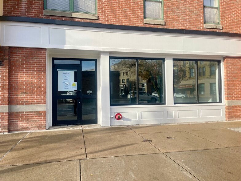 79 Genesee St, Auburn, NY for lease - Building Photo - Image 2 of 7