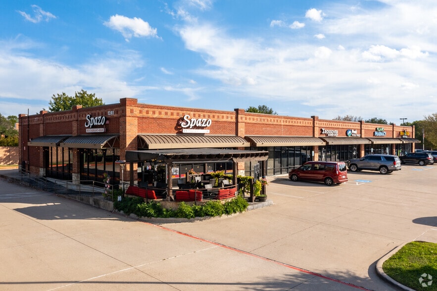 1201 W McDermott Dr, Allen, TX à vendre - Photo du bâtiment - Image 2 de 27