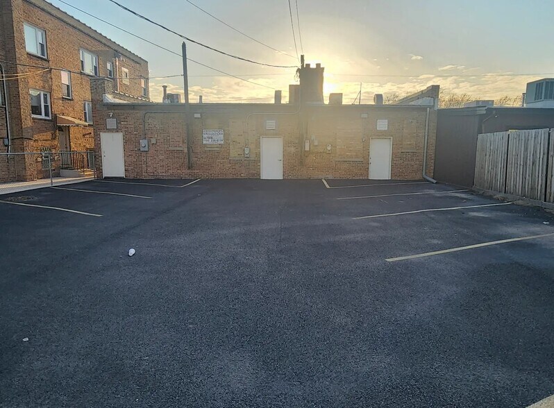 3753 N Harlem Ave, Chicago, IL à vendre - Photo du bâtiment - Image 2 de 10