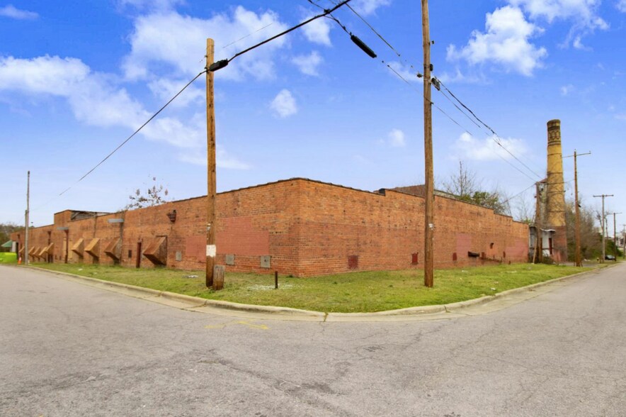 611 Goldsboro St S, Wilson, NC for sale - Building Photo - Image 2 of 10