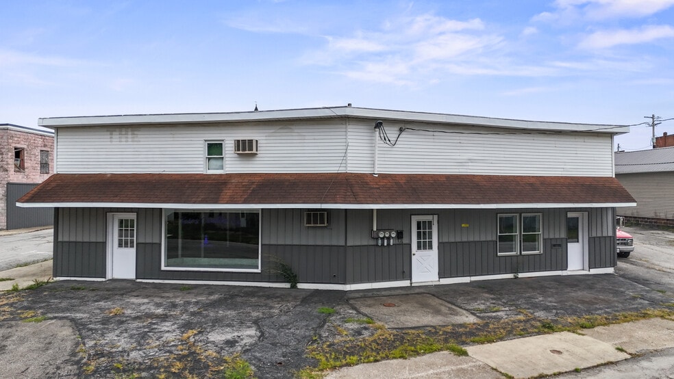 49 Railroad St, New London, OH for sale - Building Photo - Image 1 of 9