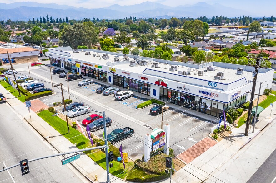 500 N Azusa Ave, West Covina, CA à louer - Photo du bâtiment - Image 1 de 4