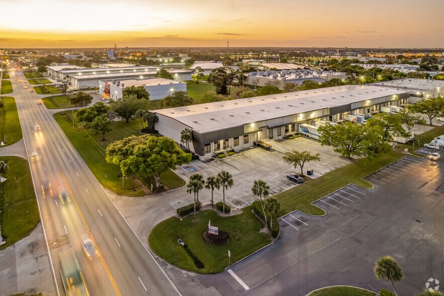 4210 L B Mcleod Rd, Orlando, FL à louer - Aérien - Image 2 de 6