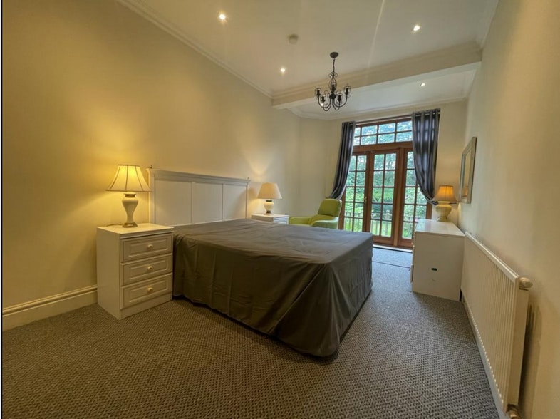 2 Amesbury Rd, Birmingham for sale - Interior Photo - Image 2 of 4